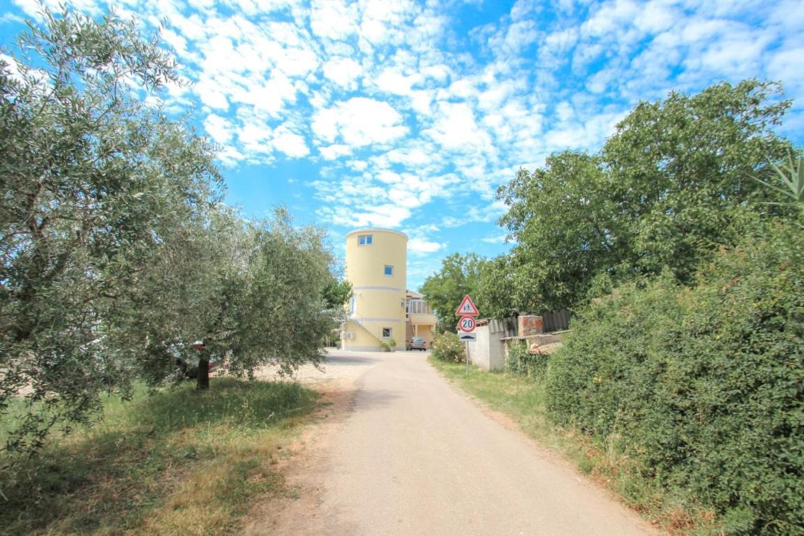 Silos Mare Apartment Novigrad  ภายนอก รูปภาพ